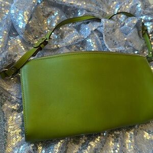 Salvatore FERRAGAMO green leather purse
